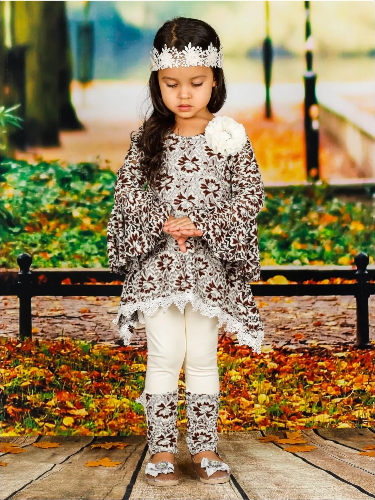 Girls Lace Bell Sleeve Crochet Hem Side Tail Tunic And Cuffed Legging Set