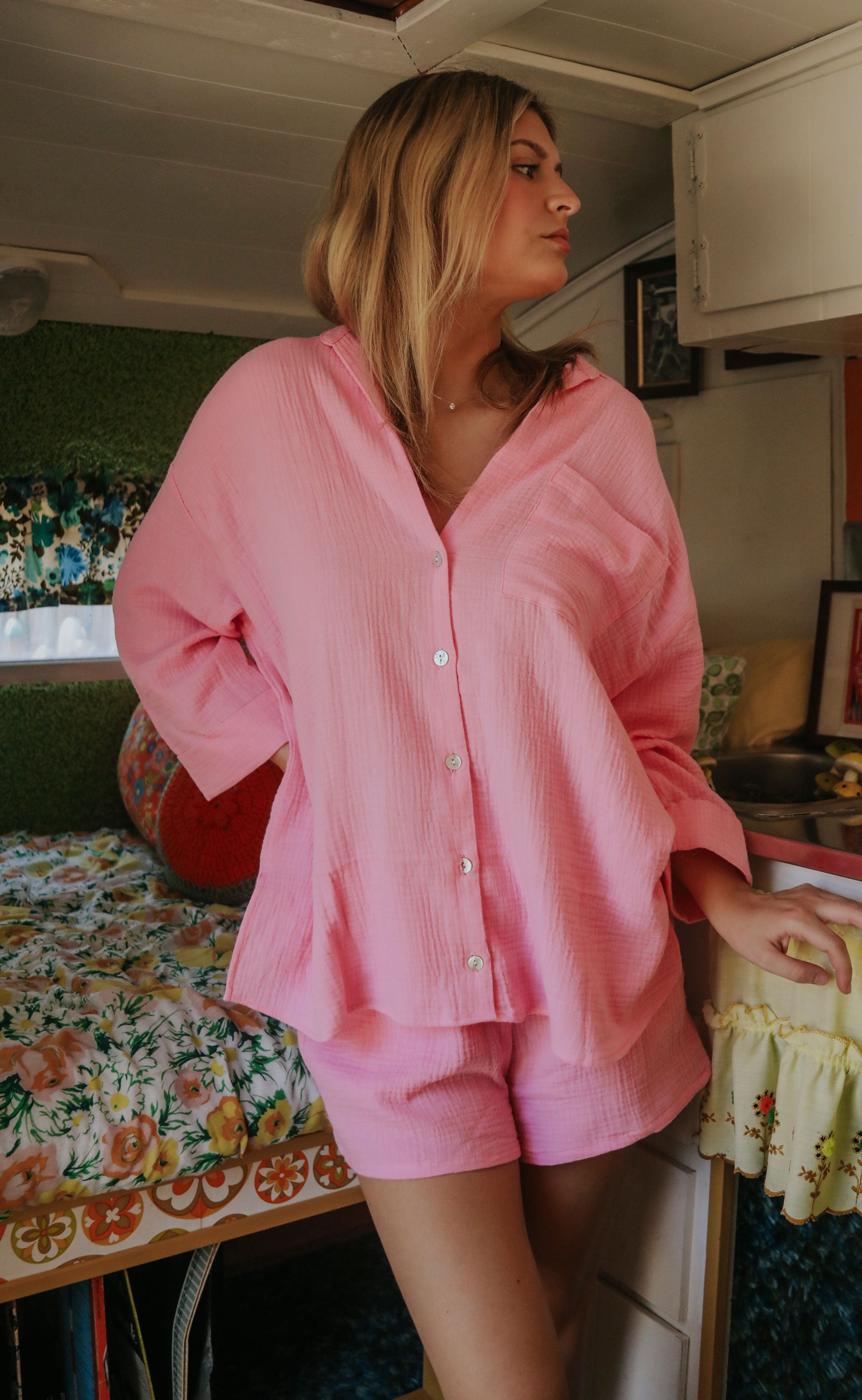 show me your mumu: weekday button up - bubblegum