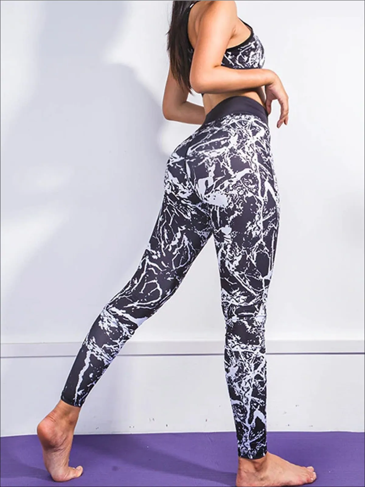 Women's Marble Print Banded Sports Bra And Matching Legging Set